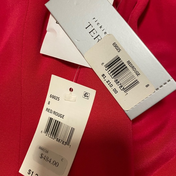 Silk full length evening gown BNWT - Picture 4 of 10